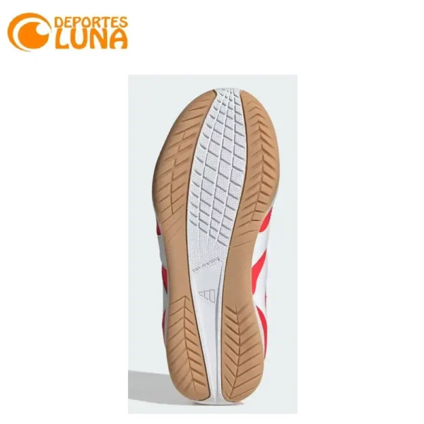 adidas-predator-club-in-sala-2